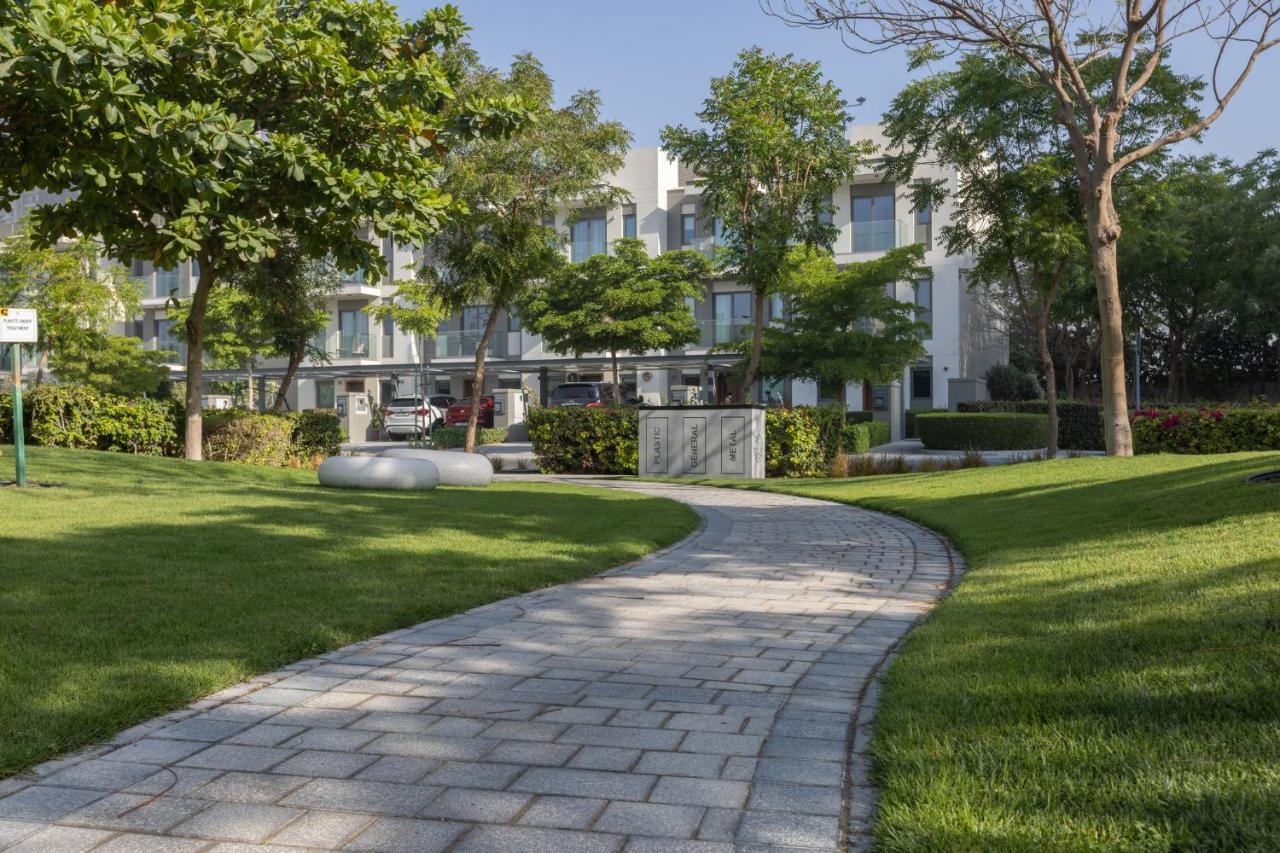 Stay By Latinem Luxury 2Br Holiday Home Cv B609 Near Burj Khalifa Dubaï Extérieur photo